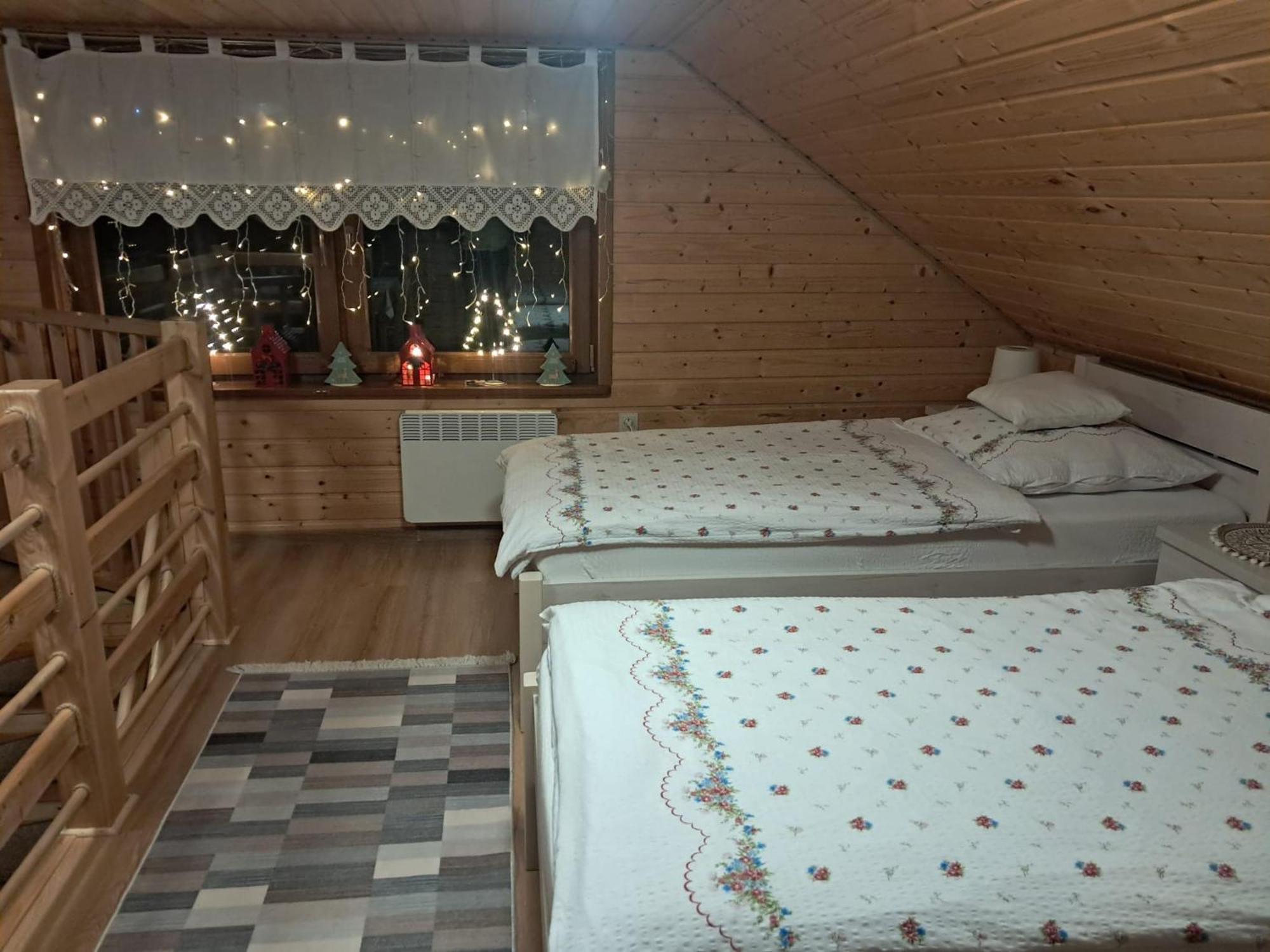 Drewniany Domek Daria I Tomek 2 Domki Na 8 Osob Stronie Śląskie المظهر الخارجي الصورة
